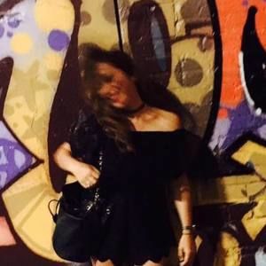 Meet your Posher, Gisèle